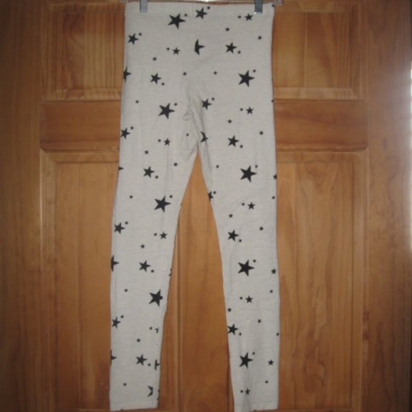 5/$30 Girls Old Navy Off White with Black Stars Leggings - Picture 2 of 2